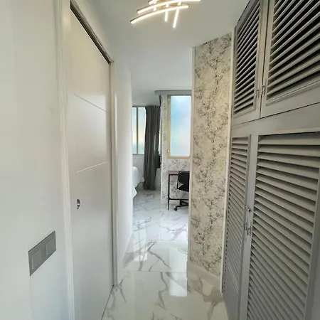 Apartmán New Attic With Terrace And Air Conditioning At Canteras Parking Optional