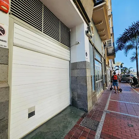 Apartmán New Attic With Terrace And Air Conditioning At Canteras Parking Optional